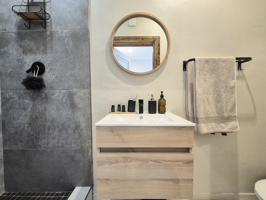 1 Bedroom Property for Sale in Claremont Upper Western Cape